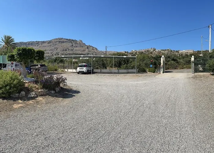 Sifis Pefkos Apartmán *