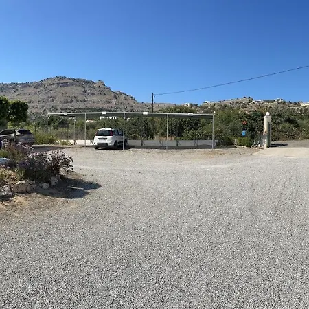 Sifis Pefkos Apartment *