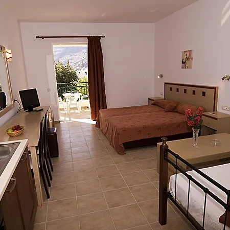 Apartment Sifis Pefkos *