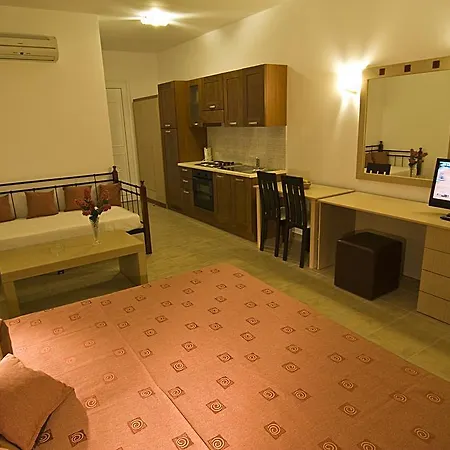 Apartment Sifis Pefkos *